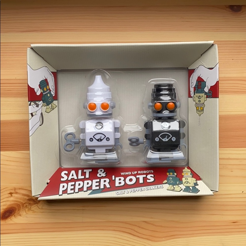 Salt and Pepper Robot Shakers